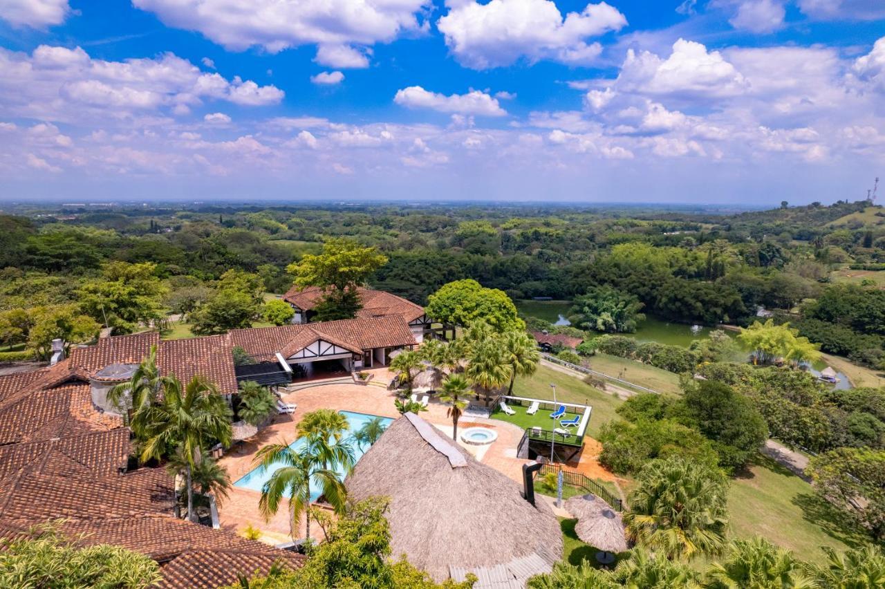 Lagogrande Hotel Jamundi Exterior photo